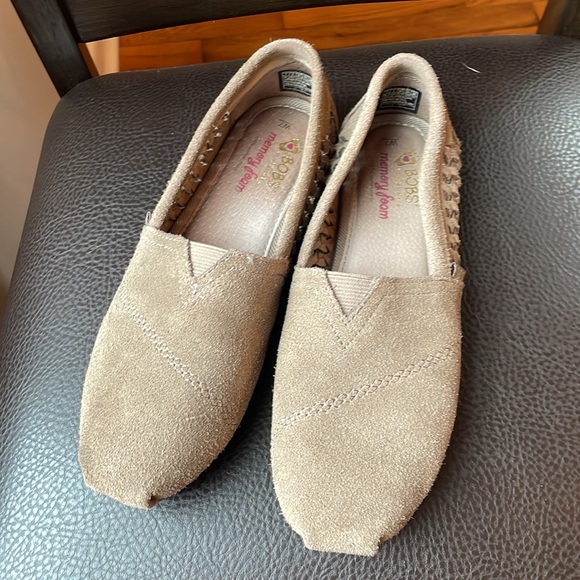 Taupe Tan sz 7 BOBS from Sketchers suede memory foam flats - Picture 2 of 5